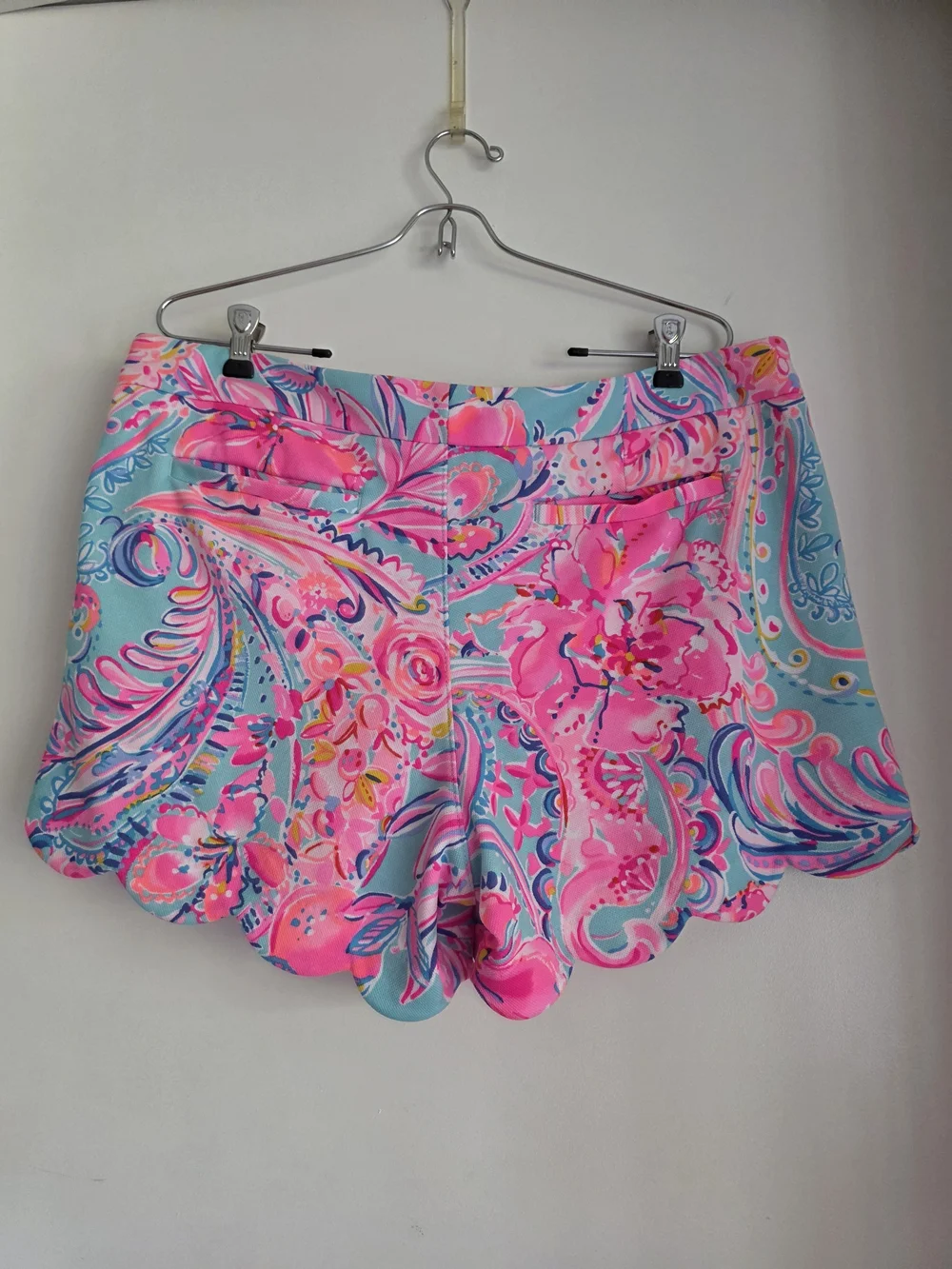 Lilly Pulitzer Pink & Aqua Floral Scallop-Hem Shorts 14 - Picture 5 of 6